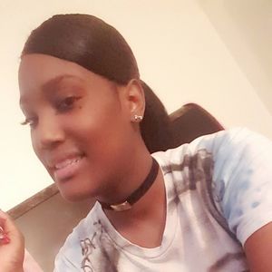 Meet your Posher, Esther